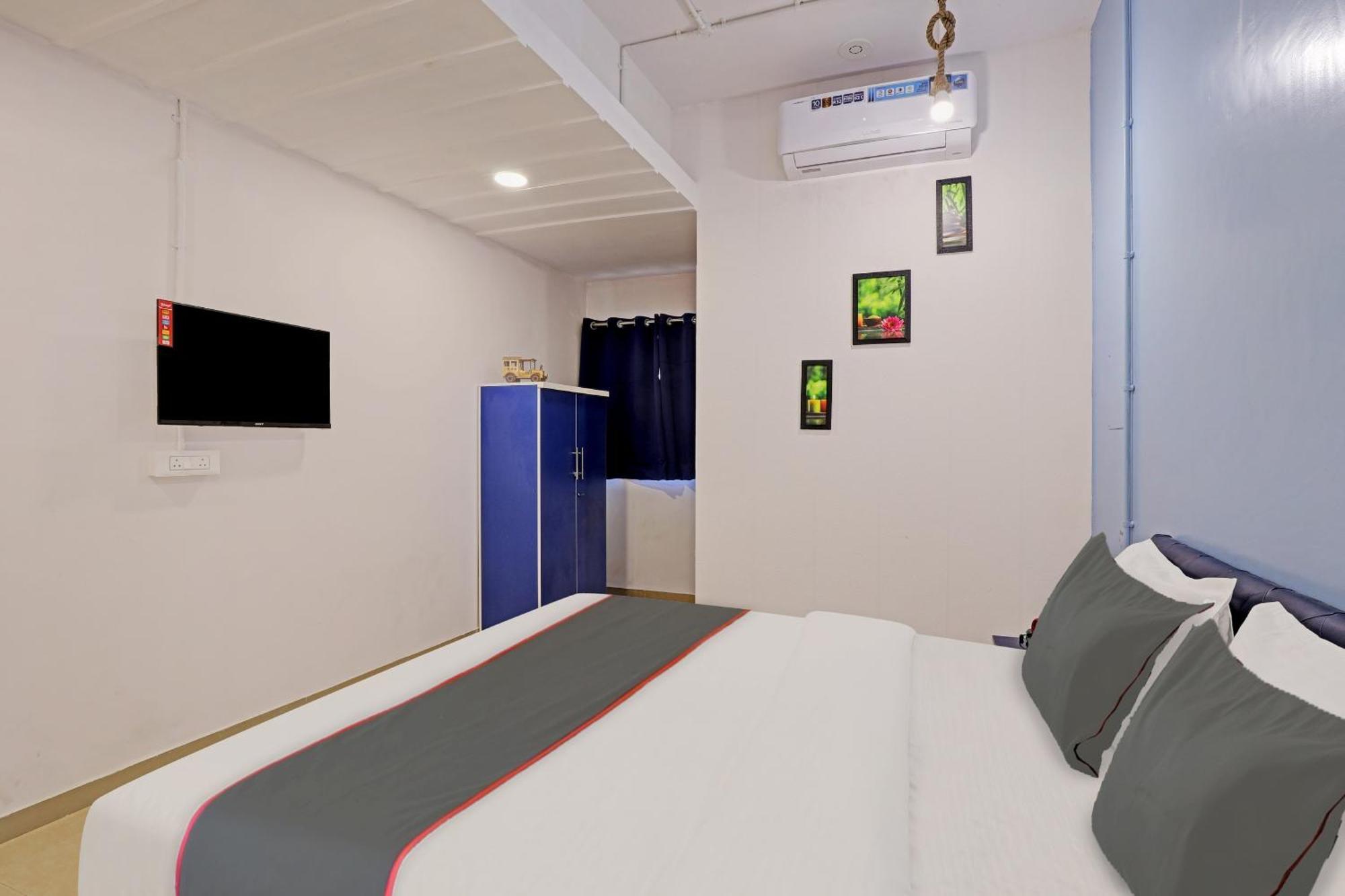 Hotel Silk, Premier Budget Friendly Luxury Hotel In Surat, Perfect For Families, Couples And Business Travelers Экстерьер фото