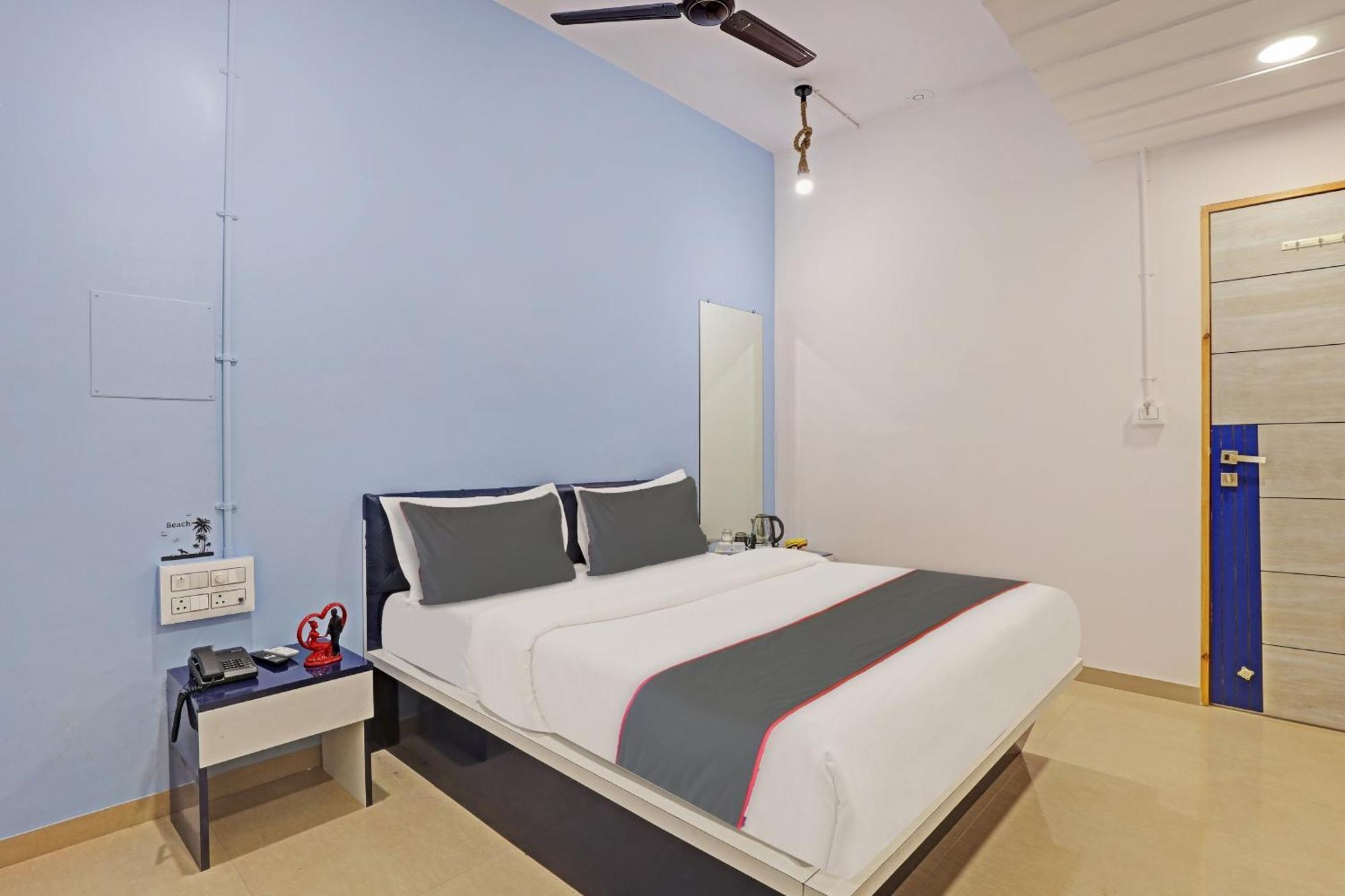 Hotel Silk, Premier Budget Friendly Luxury Hotel In Surat, Perfect For Families, Couples And Business Travelers Экстерьер фото